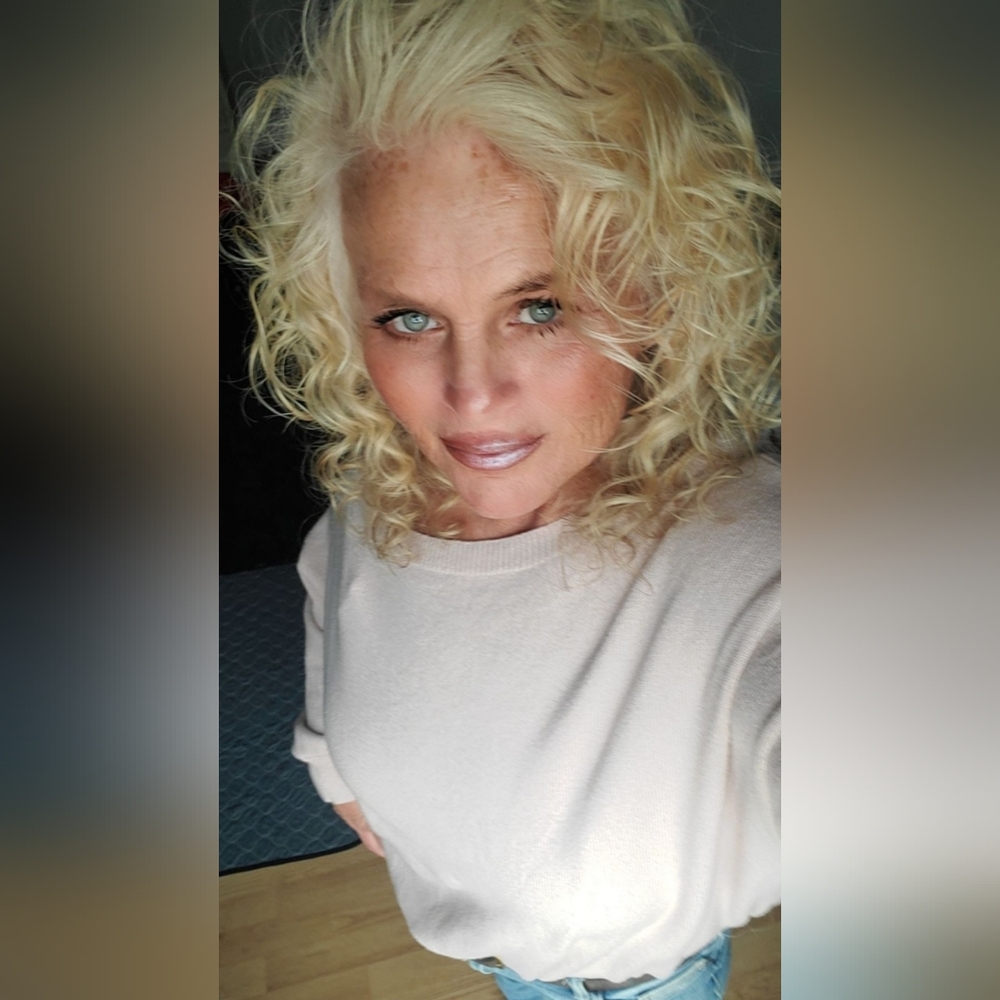 Meet your Posher, Jeannie